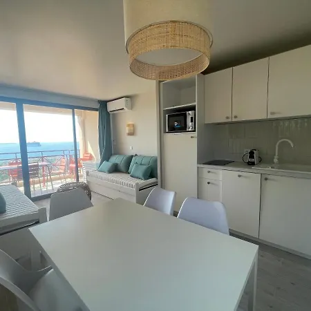 Two Bedroom Sea View Fr139 Apartamento
