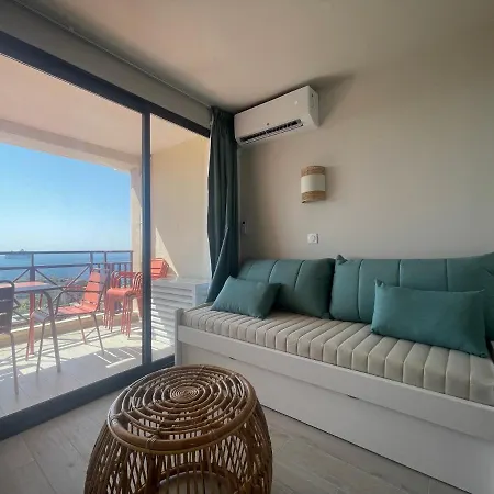Two Bedroom Sea View Fr139