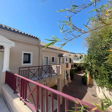 Apartamento Two Bedroom Sea View Fr139
